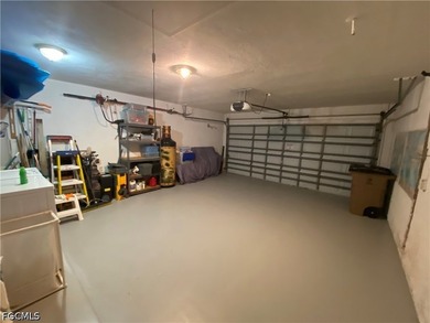 Beautiful duplex with its own pool. Great location in the - photo 20