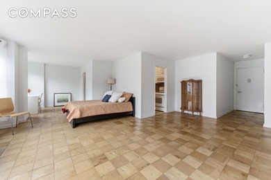 Hudson River Apartment For Sale in New York New York