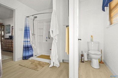 Welcome home to easy, one-level living in a location you'll love - photo 24