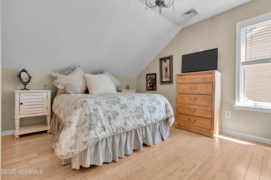 Welcome to 26 Jib Court, a spectacular waterfront retreat tucked - photo 27