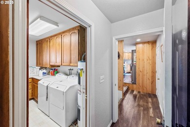 Stunning Custom Home with Panoramic Bay and Ocean Views - Dual - photo 30