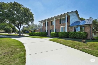 Lake Home For Sale in Horseshoe Bay, Texas