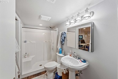 Stunning Custom Home with Panoramic Bay and Ocean Views - Dual - photo 35