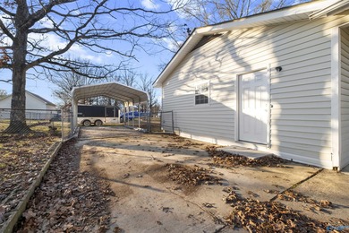 Welcome home to easy, one-level living in a location you'll love - photo 37