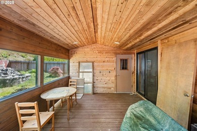 Stunning Custom Home with Panoramic Bay and Ocean Views - Dual - photo 39