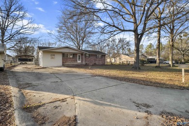 Welcome home to easy, one-level living in a location you'll love - photo 40