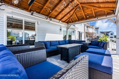 Welcome to 26 Jib Court, a spectacular waterfront retreat tucked - photo 45