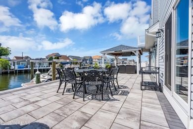 Welcome to 26 Jib Court, a spectacular waterfront retreat tucked - photo 49