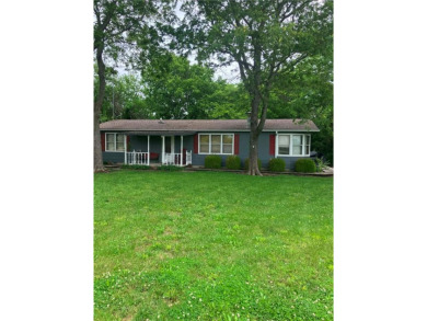 Ranch Home on 2 Corner Lots! - photo 3