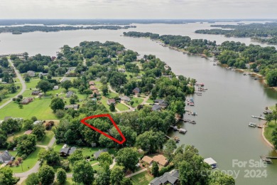 Lake Norman Lot For Sale in Mooresville North Carolina