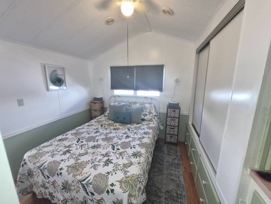 Welcome to this beautifully maintained 1990 CHAR one-bedroom - photo 9