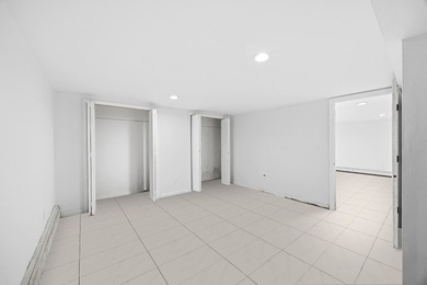 Welcome to 14 Platt Avenue in West Babylon, a fully renovated - photo 22