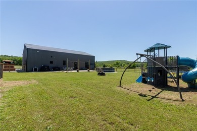 Beautiful 2,800 sq. ft. home plus a 2,400 sq. ft. shop on 6.10 - photo 26