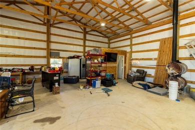 Beautiful 2,800 sq. ft. home plus a 2,400 sq. ft. shop on 6.10 - photo 28