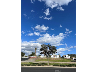 Lake Lot For Sale in Lake Elsinore, California