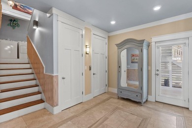 Beautifully furnished luxury home features 15-foot ceilings in - photo 10