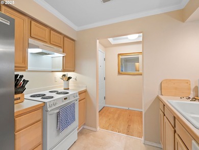 Top-floor end unit Windsor Place II condo ready to be called