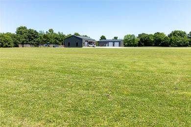Beautiful 2,800 sq. ft. home plus a 2,400 sq. ft. shop on 6.10 - photo 43