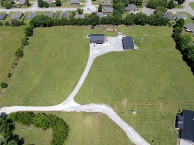 Beautiful 2,800 sq. ft. home plus a 2,400 sq. ft. shop on 6.10 - photo 44