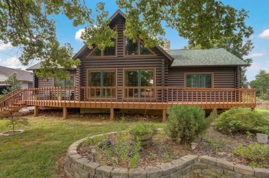 Table Rock Lake Home For Sale in Hollister Missouri