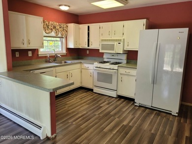 IMMEDIATE OCCUPANCY - Charming Yellowstone Model on Quiet Street - photo 11