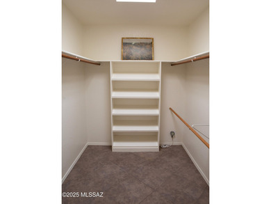 Fairfield townhome in a great Foothills location near dining