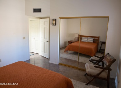 Fairfield townhome in a great Foothills location near dining