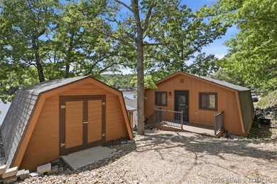 Discover a revitalized lakefront getaway situated at the 61.5 - photo 37