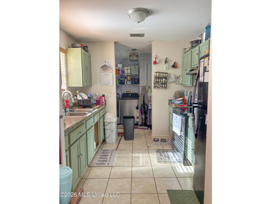 Cozy 3-bedroom, 2-bath home built in 2009 with approx. 1,200 sq - photo 11