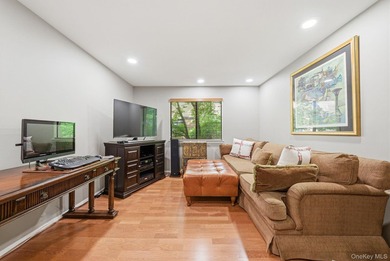 Welcome to 6 Wimbledon Drive, a bright and spacious corner - photo 17