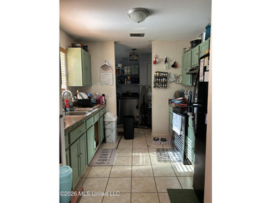 Cozy 3-bedroom, 2-bath home built in 2009 with approx. 1,200 sq - photo 19