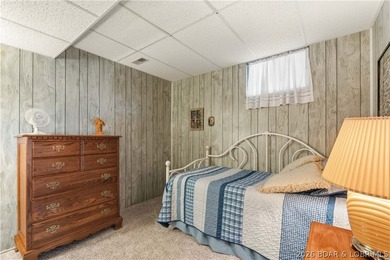 Discover the perfect blend of lakefront relaxation and - photo 20