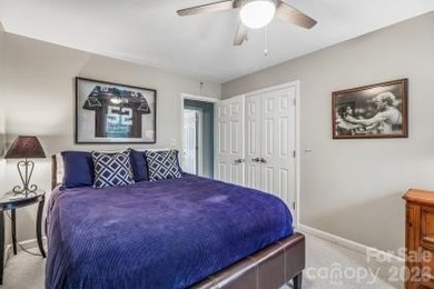Beautiful full brick home in the desirable Berkeley community - photo 30