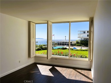 PRICE IMPROVEMENT. An exceptional value, this FULL OCEAN VIEW - photo 31