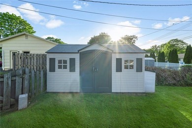 Welcome to this impeccably maintained ranch in the heart of - photo 33