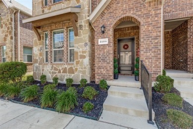 (private lake, pond, creek) Townhome/Townhouse For Sale in Mesquite Texas