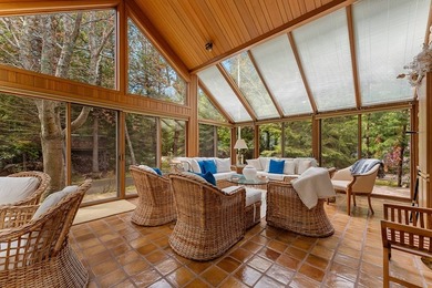 Beyond a private gated entrance lies an extraordinary waterfront - photo 27