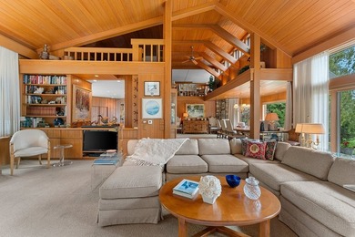 Beyond a private gated entrance lies an extraordinary waterfront - photo 37