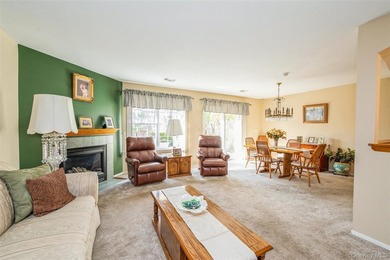 Welcome to The Lakes, a private gated community offering - photo 9
