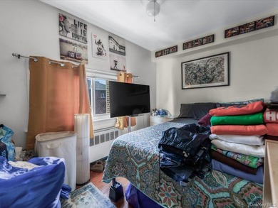Large Brick 2-family in Pelham Bay. 2BR/1BA over 2BR/1BA over - photo 10
