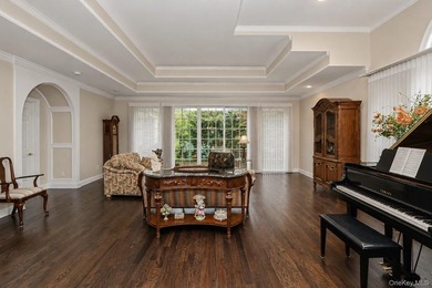 Stunning Valencia Ranch Villa located in The Greens at Half - photo 13