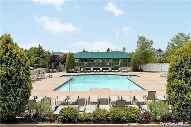 Stunning Valencia Ranch Villa located in The Greens at Half - photo 34