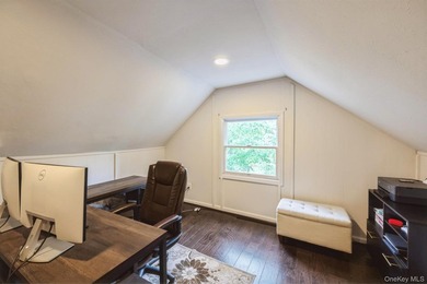 Welcome to your own private treetop retreat in the heart of - photo 14