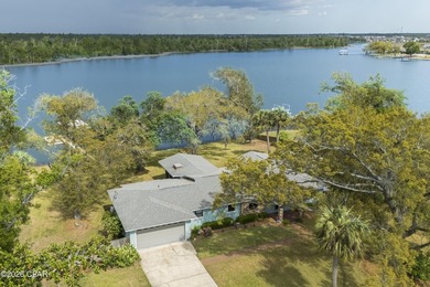 Waterfront Paradise in Lynn Haven - No HOA! This lovely home - photo 5