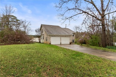 Waterfront opportunity on Lake Tuscaloosa! This 3-bedroom, 2 - photo 3