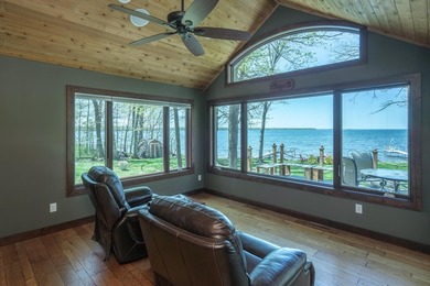 Gorgeous custom renovated *4-bedroom, 2-bath lake home on the - photo 5