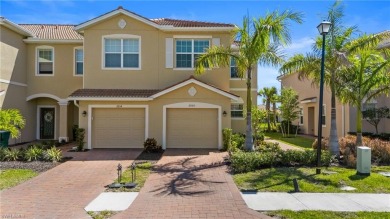 (private lake, pond, creek) Townhome/Townhouse For Sale in Naples Florida
