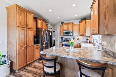 Excited to present this meticulously maintained 5 bedroom, 3.5 - photo 20