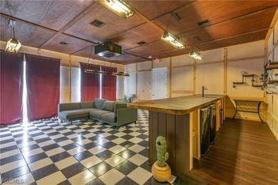 COMPETITIVE SELLER FINANCING OFFERED! Experience luxury - photo 25