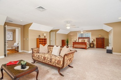 This 5 bed/4 bath, 5000+ sq ft residence offers the perfect - photo 25